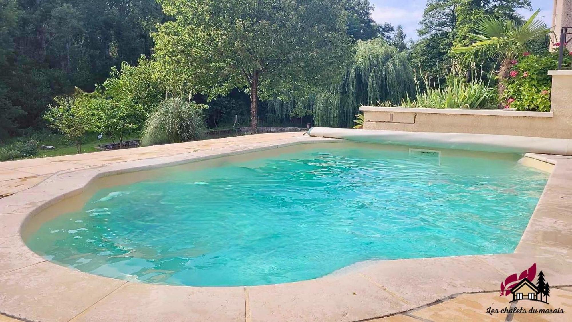 Les Du Marais Lodge *